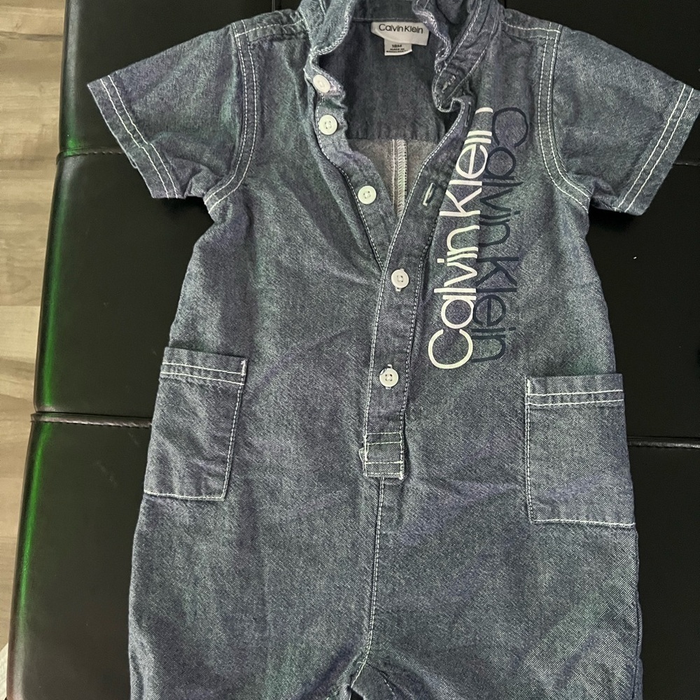 Calvin Klein & Old Navy Kids' Navy and Denim Button-Down Bundle  Co - Picture 5 of 7